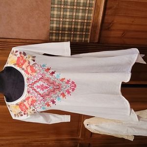 Johnny Was embroidered t-shirt